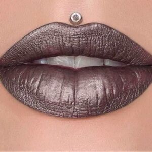 Jeffree Star Velour Liquid Lipstick Restraints